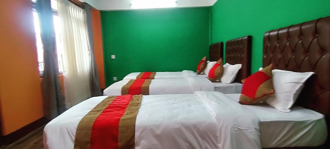 Nepalaya Home Hostel Катманду Екстериор снимка